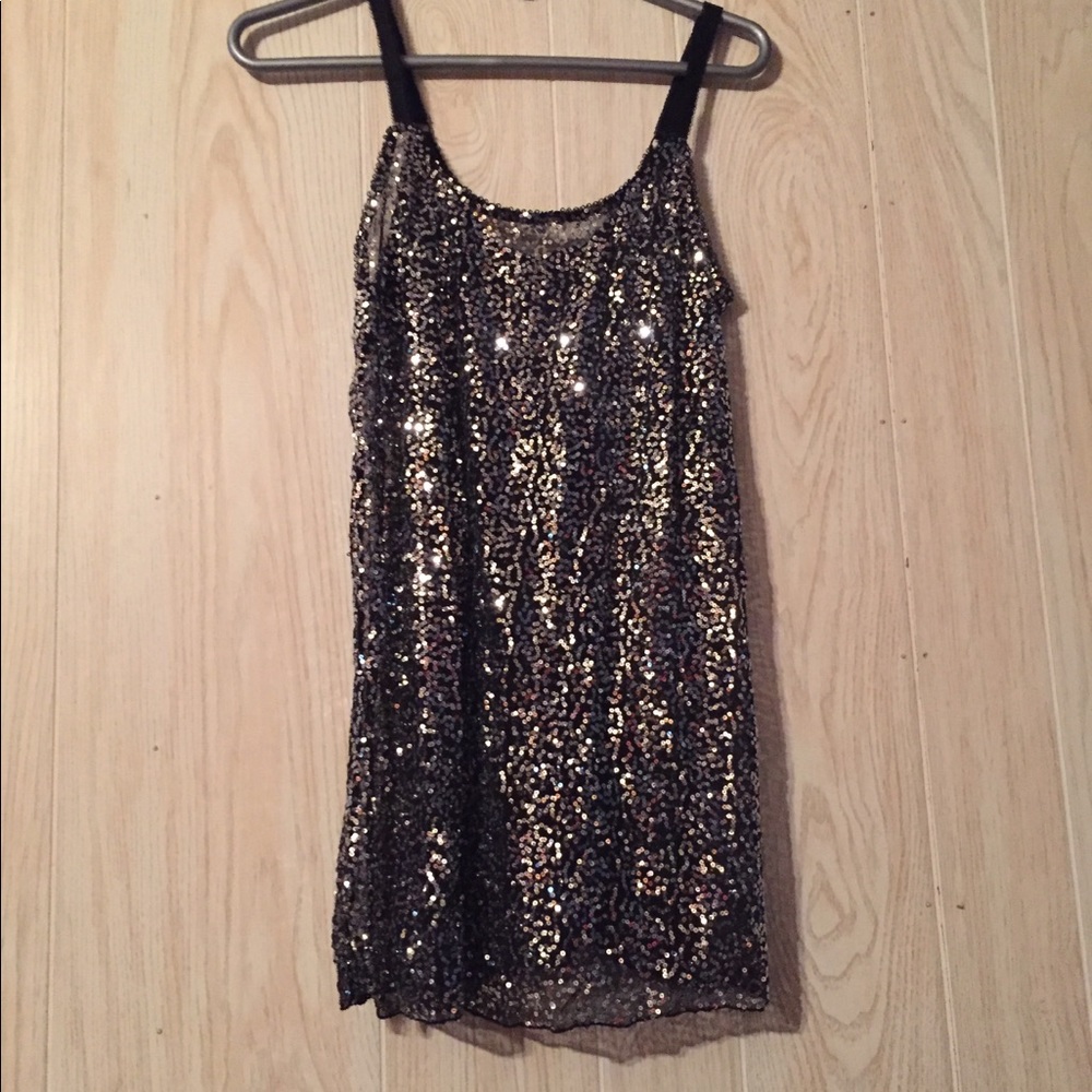 Tank top size large
